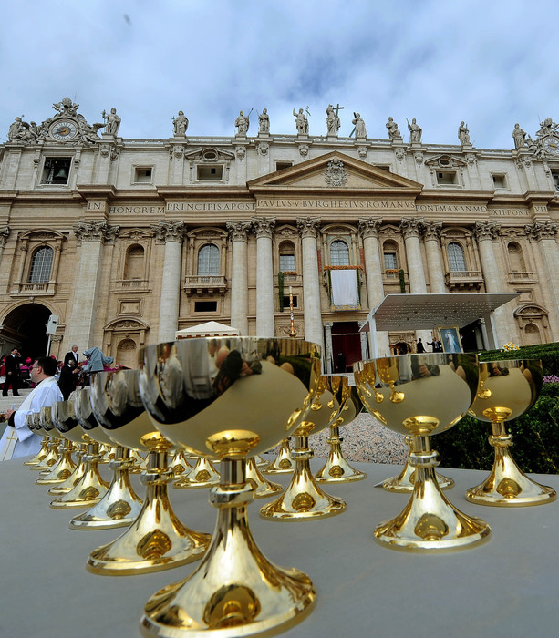 Ostia per celiaci? Vaticano dice no. Ci vuole il glutine, vino genuino e pane fresco