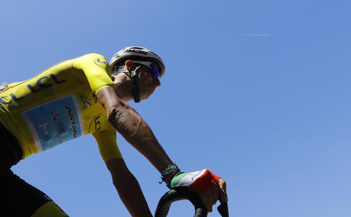Tour de France, Fabio Aru cede la tappa Michael Matthews. Maglia gialla a Froome