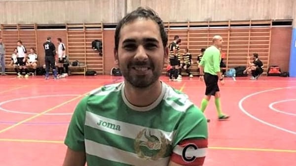 Giuseppe muore a 30 anni dopo la partita di calcetto: infarto