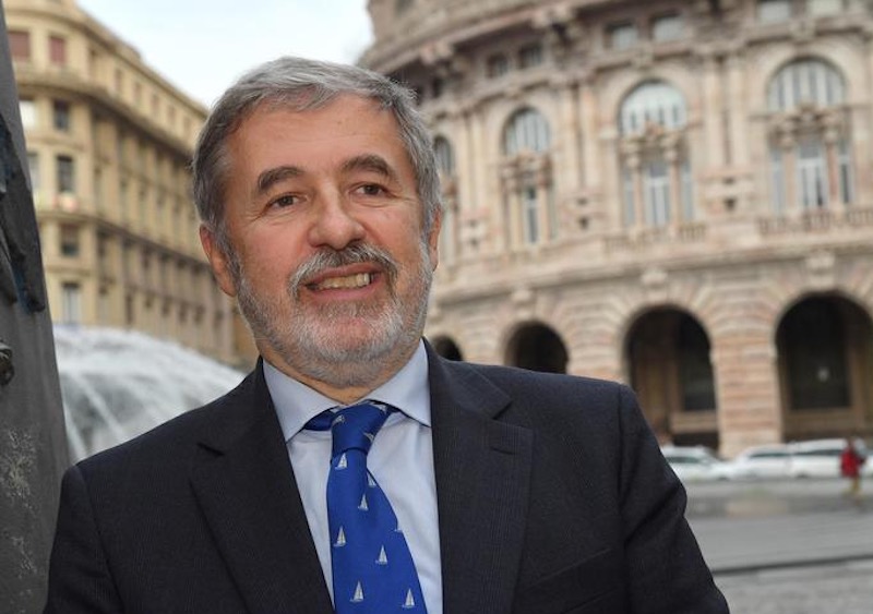 Genova, il sindaco Bucci grida ai fannulloni, destra e sinistra come marziani