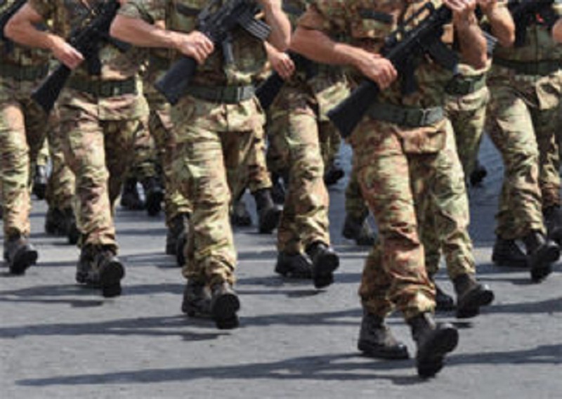 Racconto choc di un ex militare: "Io stuprato alla Cecchignola da branco di commilitoni"