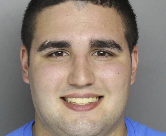 Cosmo DiNardo arrestato: 4 omicidi in 4 giorni, cadaveri in pasto ai maiali