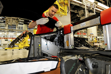 Pensioni e cuneo fiscale: road map su età e sgravi 50% per 3 anni a giovani assunti