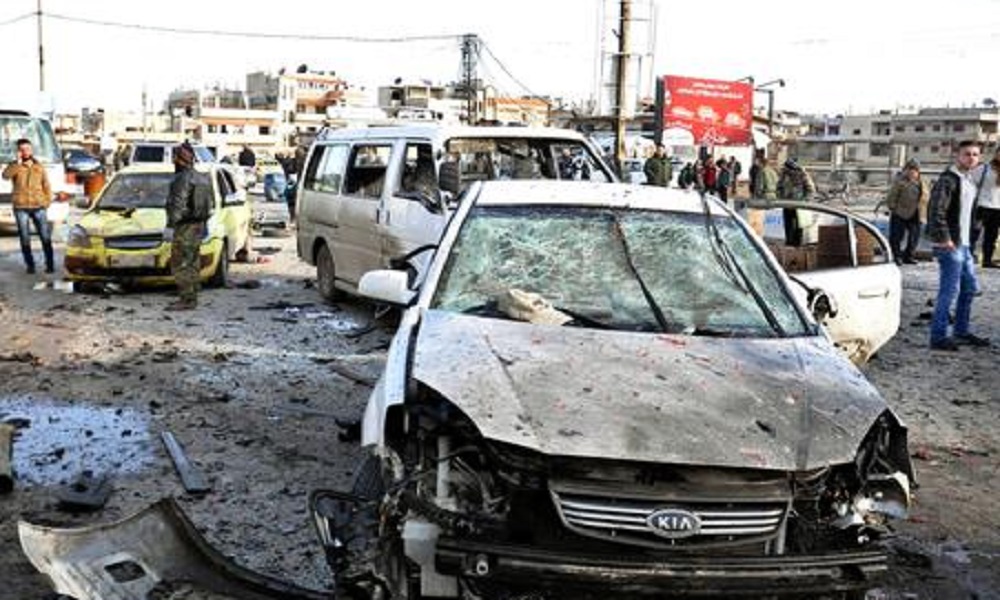 Siria, tre autobomba esplodono a Damasco