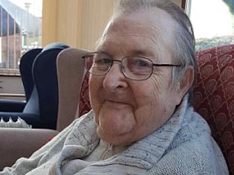 David, 73 anni, malato di Alzheimer e 2 tumori al cervello: polizia lo stordisce col taser