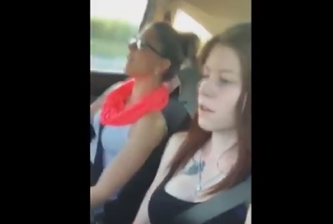 YOUTUBE Guidano in diretta Facebook a 140km orari: finisce in tragedia