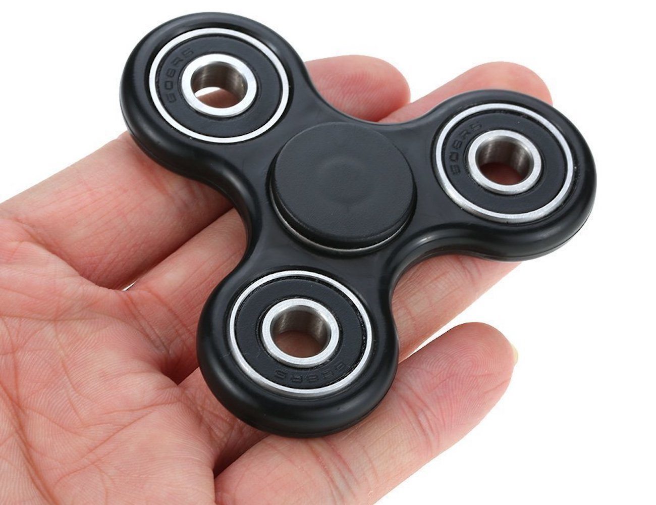 Fidget spinner per adulti: il giochino usato per "stimolare"