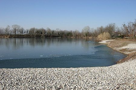Pordenone, anziano morto annegato nel lago Paker