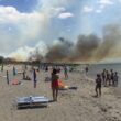 Capalbio, a fuoco la pineta vicino al mare: sgomberi