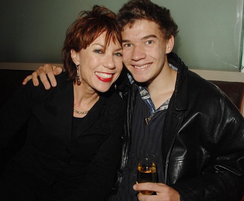 Julius, 26 anni, autistico cercava l'amore. La mamma: "Quale madre seguirebbe il consiglio di Berlusconi?"