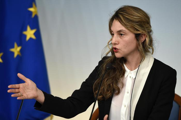 Stipendi Pa, niente più buone uscite per i manager delle partecipate