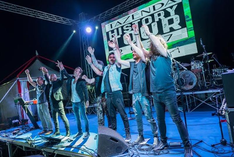 Sestu (Cagliari), inaugurazione Mondo Convenienza con concerto dei Tazenda01