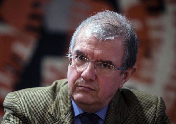 "Telecom? Fonderla con Enel e Cassa, lo Stato avrà il 7%": la proposta di Mucchetti