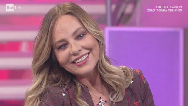 Ornella Muti, certificato medico falso per dare buca al teatro e volare da Putin