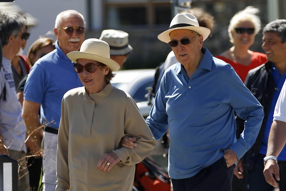 Giorgio Napolitano, vacanze extra lusso sulle Dolomiti con volo di Stato e scorta rinforzata