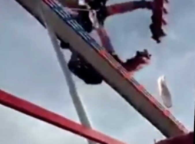 Giostra luna park si rompe all'improvviso, un morto e 7 feriti in Ohio