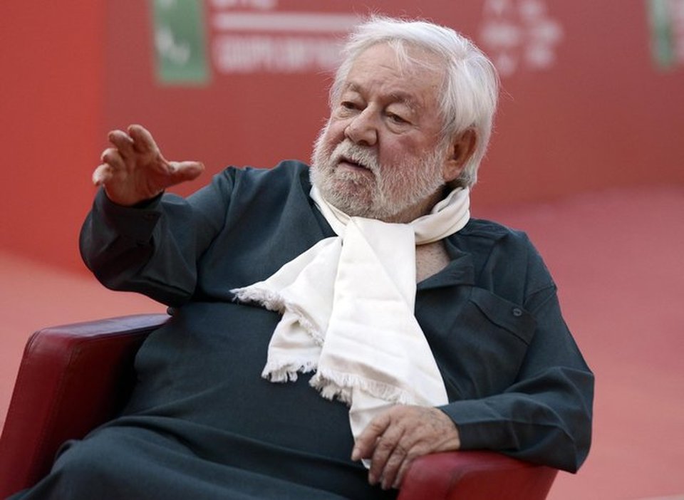 Paolo Villaggio, un cantore della sofferenza moderna: Vincenzo Vita per Il Manifesto