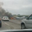 YOUTUBE Aereo precipita in autostrada e prende fuoco. Salvi i piloti03