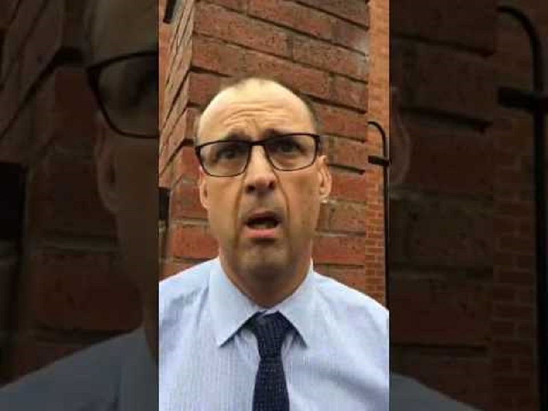 Va all'appuntamento con un ragazzino. Associazione di vigilanti lo blocca aspettando polizia