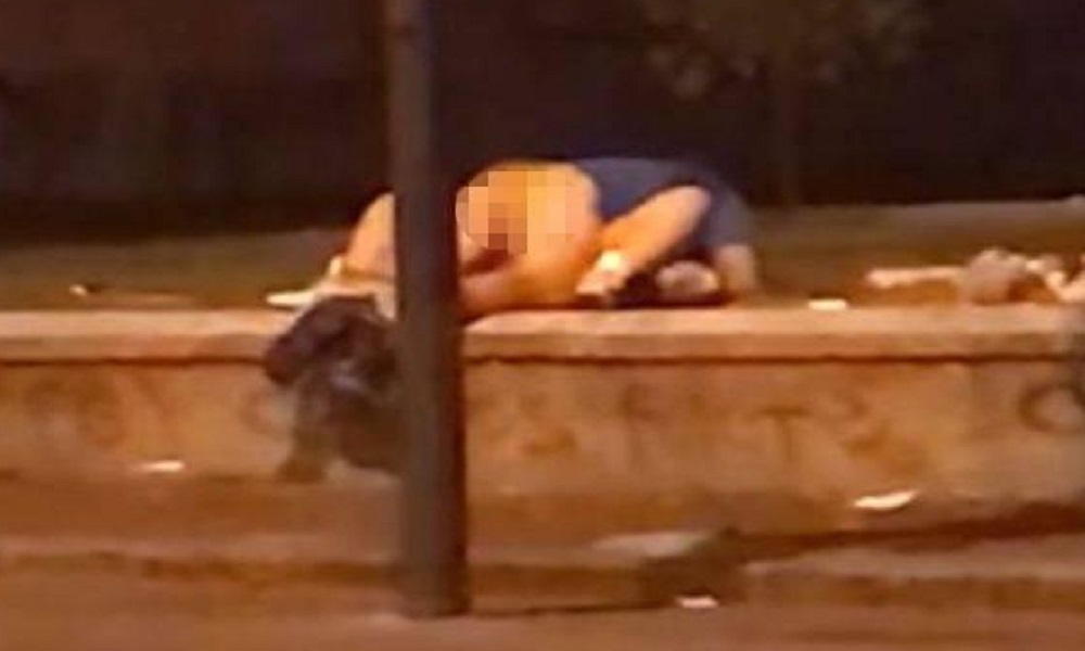 Reggia di Caserta, sesso nei giardini. Multati per atti osceni FOTO