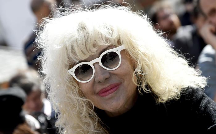 Donatella Rettore, choc anafilattico per una puntura di vespa: ore di paura