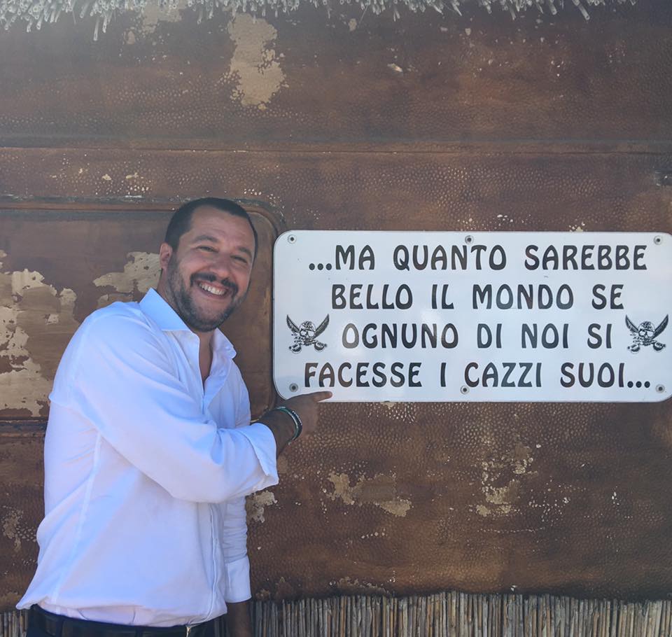 Matteo Salvini in visita alla spiaggia fascista di Chioggia: "Come dargli torto?" FOTO01