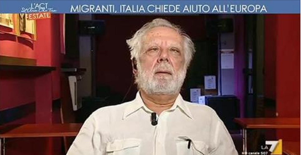 Fuorionda di Sergio Staino: "Si stava rizzando...."