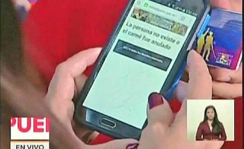 Venezuela: Maduro, imbarazzo in tv. Meccanismo di voto fa flop