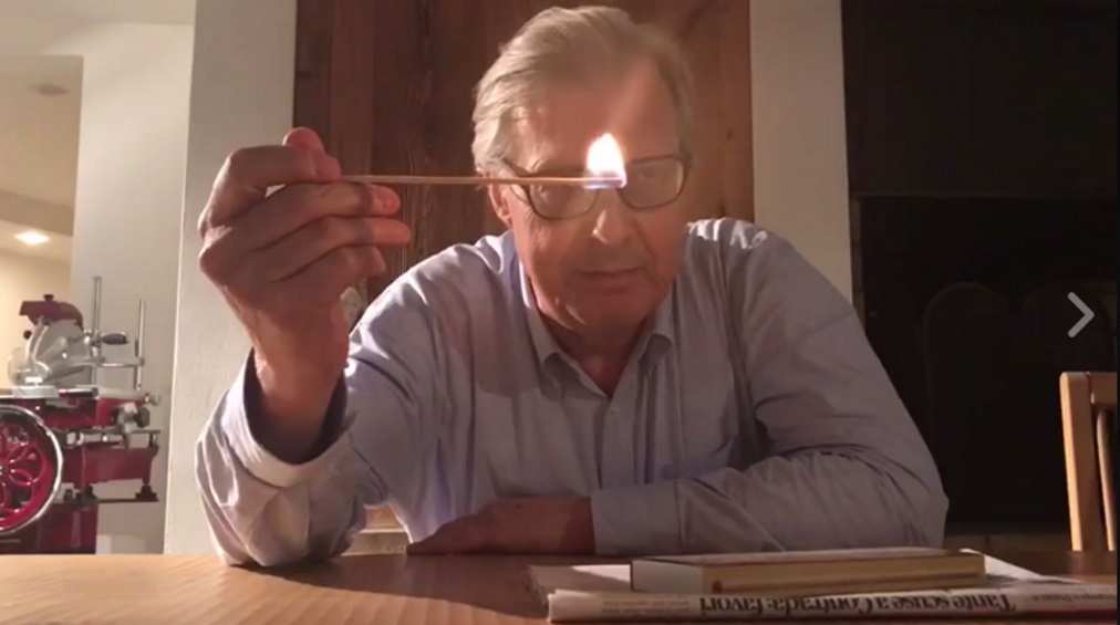 Vittorio Sgarbi su Facebook: "Virgini Raggi finalmente mi ha querelato..." VIDEO