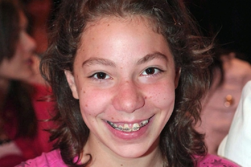 Yara Gambirasio, commenti choc su Fb: "Un mostro con l'apparecchio"