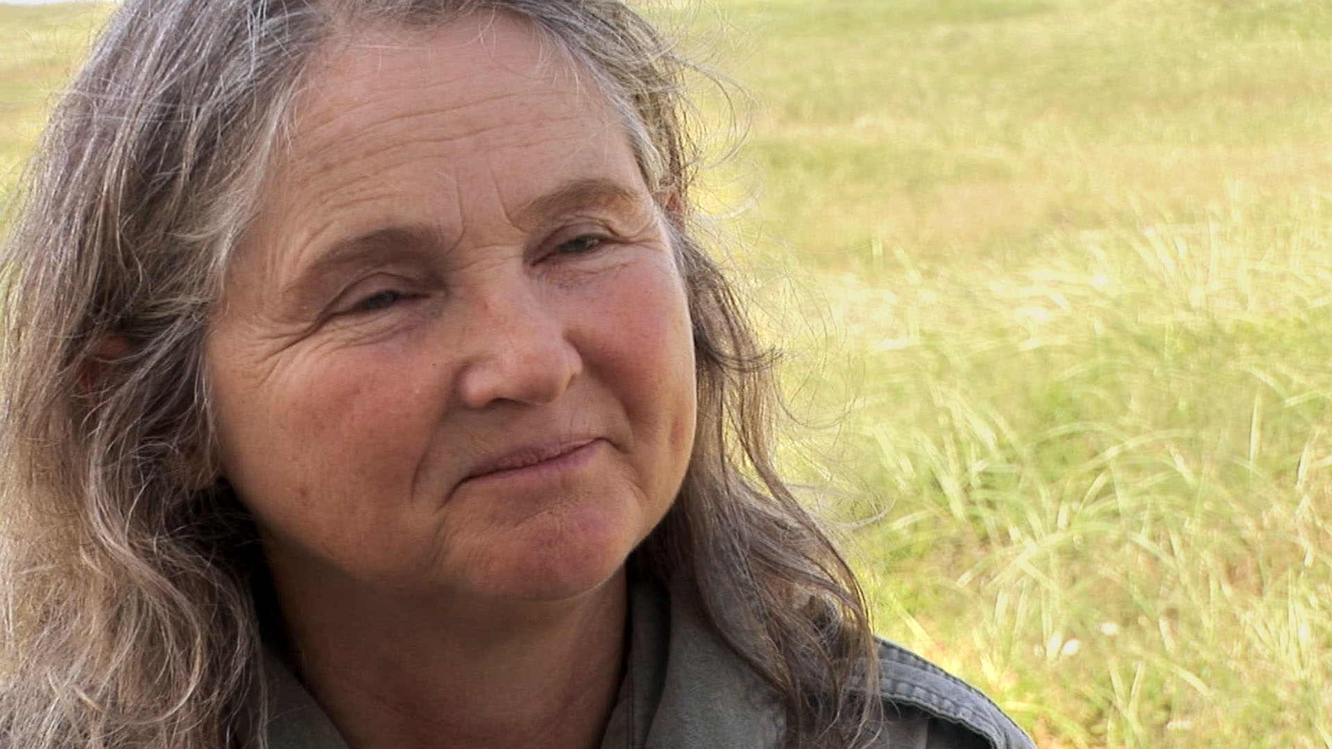 Zoe Lucas, la scienziata vive da 40 anni sola sull'isola più remota della Terra01