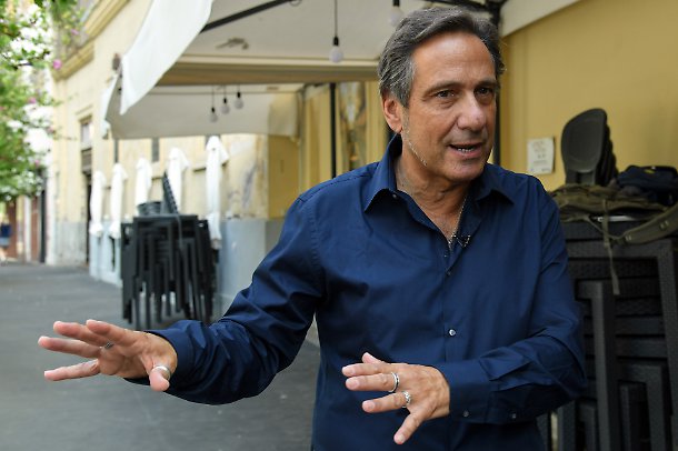 Terremoto Ischia, Mario Tozzi: "Un sisma così non può uccidere. Case costruite male"