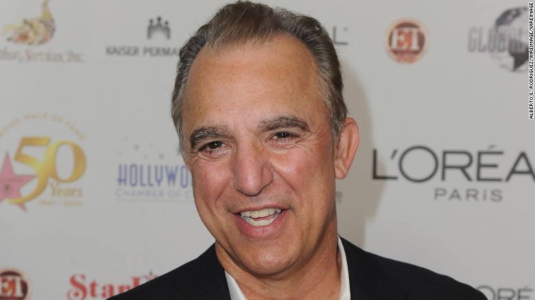 Jay Thomas è morto, l'attore era una star della serie tv Cheers