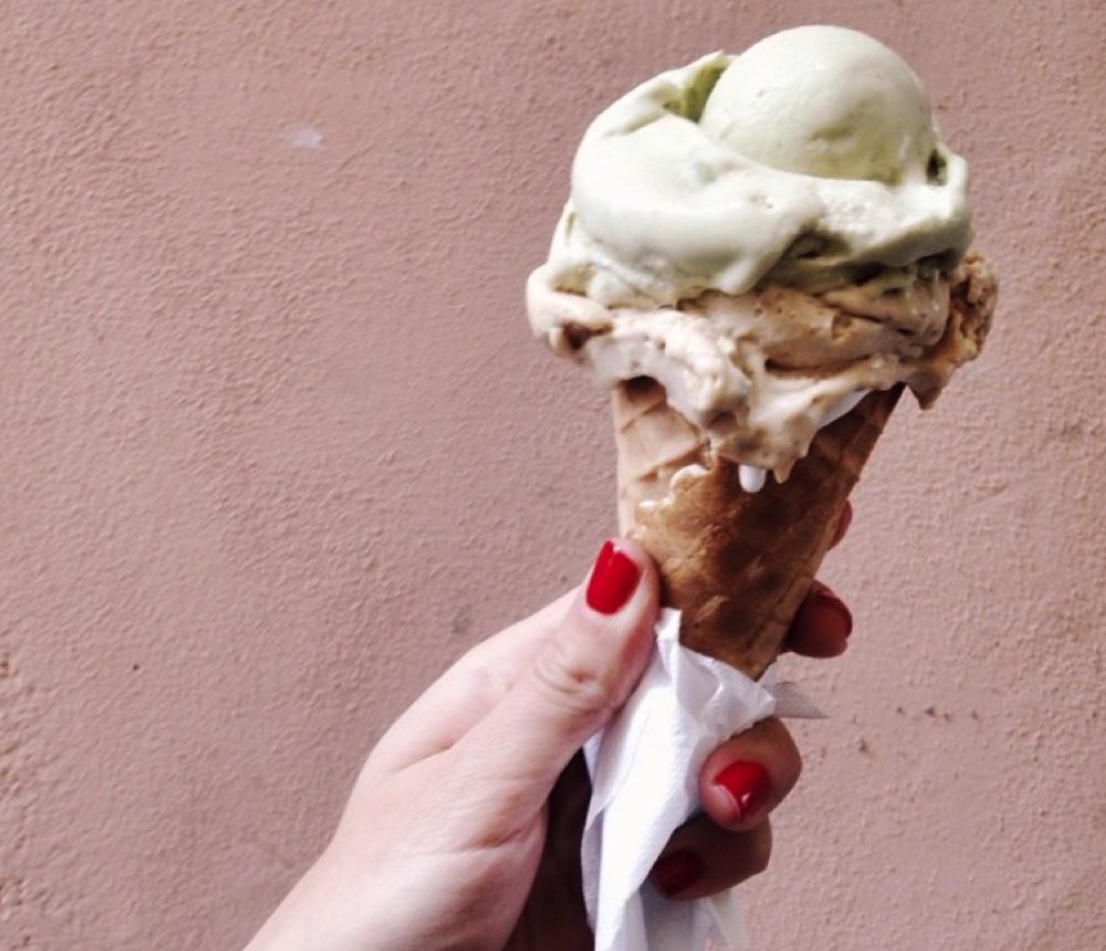 Cina, gelato al Covid: sul prodotto sono state trovate tracce del coronavirus ghiacciato