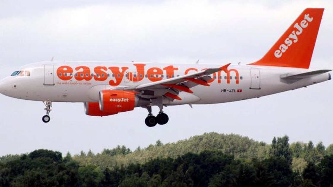 Easyjet, pilota guida aereo drogato: sospeso dal servizio