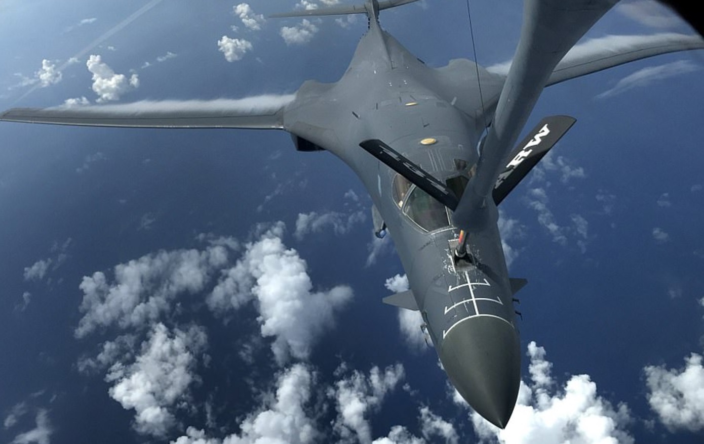 Ecco i bombardieri americani B-1B in volo verso il Nord Corea