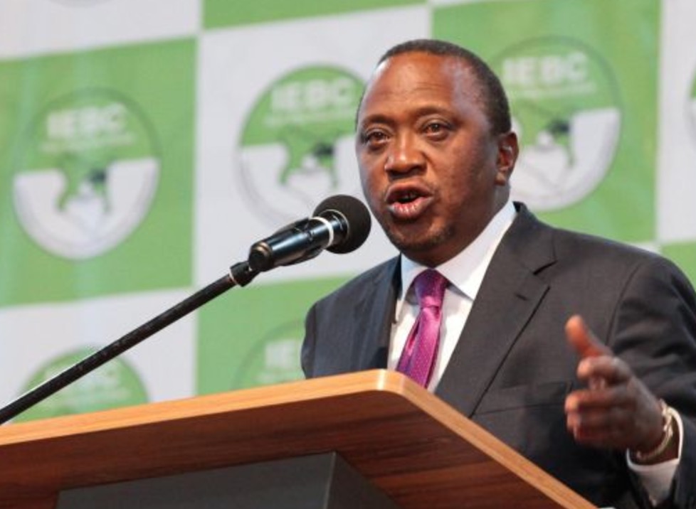 Kenya, Uhuru Kenyatta proclamato vincitore. Odinga non lo riconosce. Scoppiano le violenze