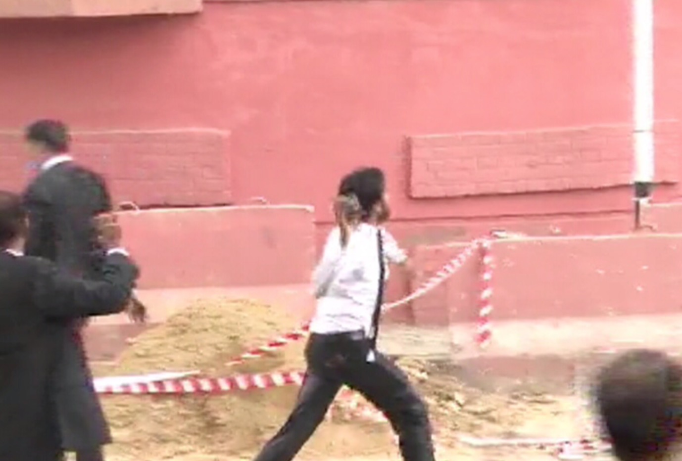 Pakistan, avvocati in sciopero lanciano pietre contro la polizia FOTO