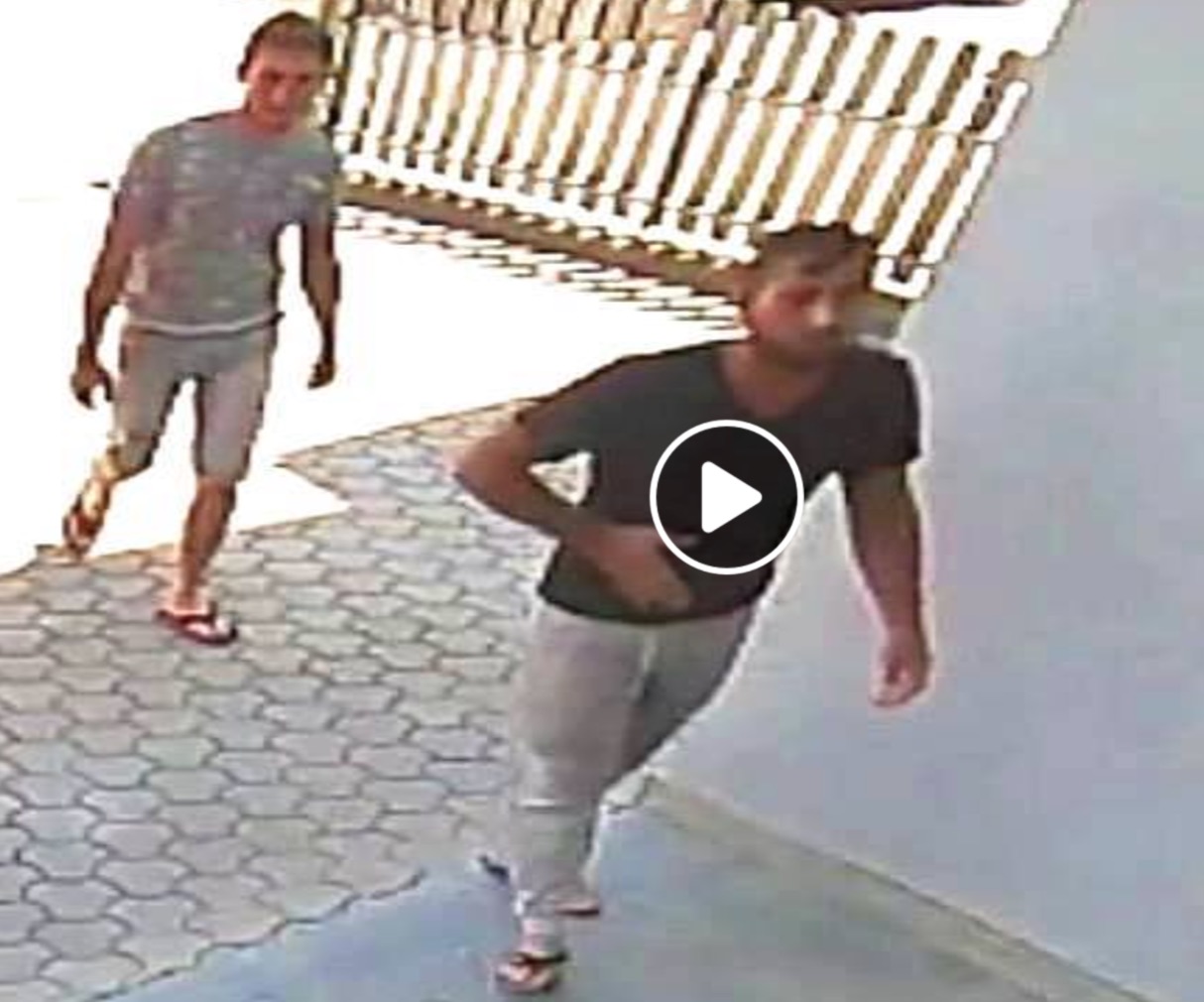 San Giorgio di Brunico, rubano bici in pieno giorno: "Qualcuno li riconosce?" VIDEO