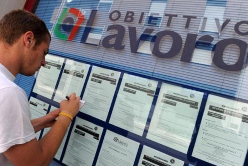 Lavoro, bonus giovani Poletti: il rischio che si riveli un boomerang