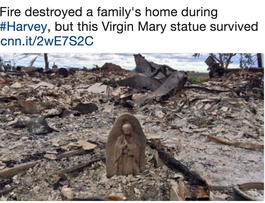 Uragano Harvey, a casa della famiglia Rojas intatta solo la statua della Madonna FOTO