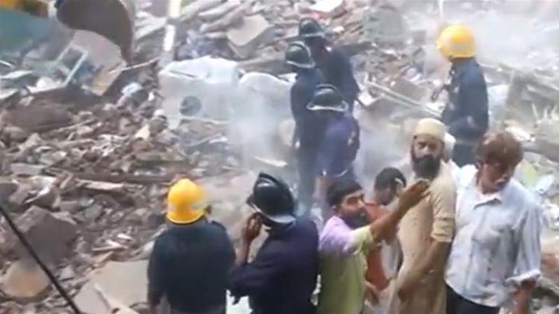 India, crolla edificio a Mumbai: almeno 4 morti e 30 intrappolati