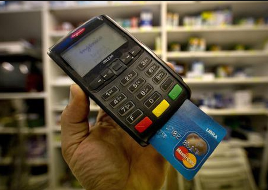 Bancomat obbligatorio, ma chi paga le spese?