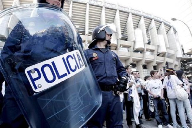 Barcellona, allarme bomba: pacco sospetto a bordo di un bus