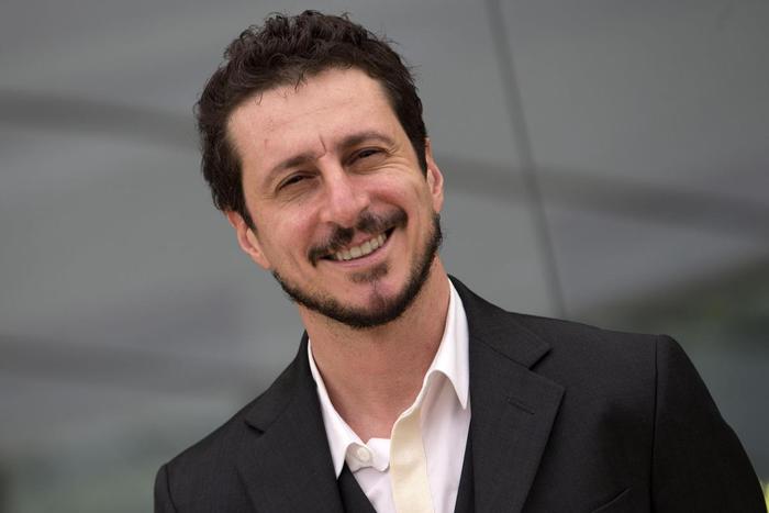 Luca dopo Luca, la Iena Bizzarri dopo Borzani. Genova, la destra e la svolta pop