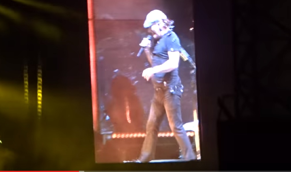 Brian Johnson, cantante Ac/Dc torna sul palco con i Muse