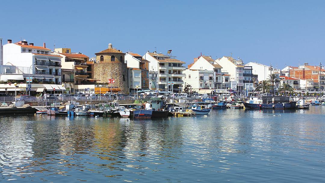 Cambrils, località sul mare a 120 km da Barcellona: perché i terroristi l'hanno colpita?