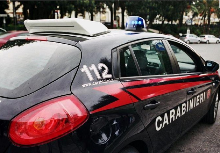 Figlia minorenne presa a cinghiate per non aver preparato la cena: denunciato