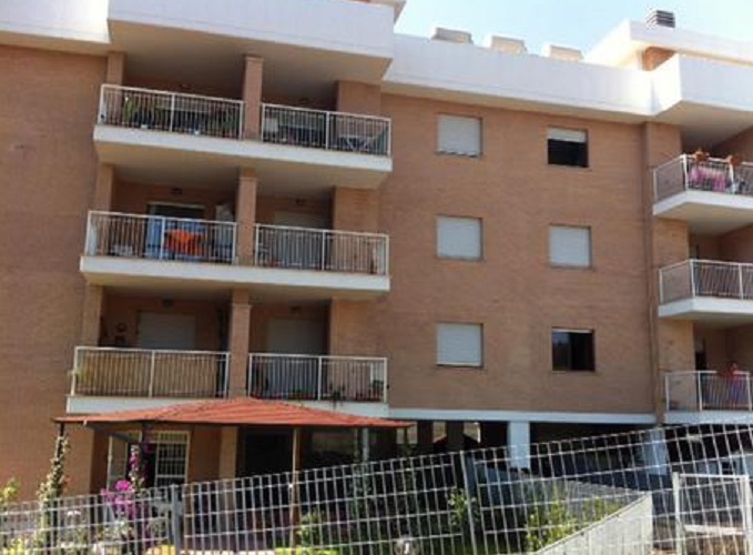 Ciampino, va alla festa del figlio: torna e trova occupata la sua casa popolare