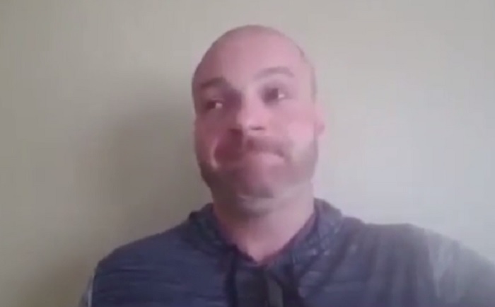 Christopher Cantwell, leader suprematisti della strage di Charlottesville ora piange: "Sono armato, ho paura"